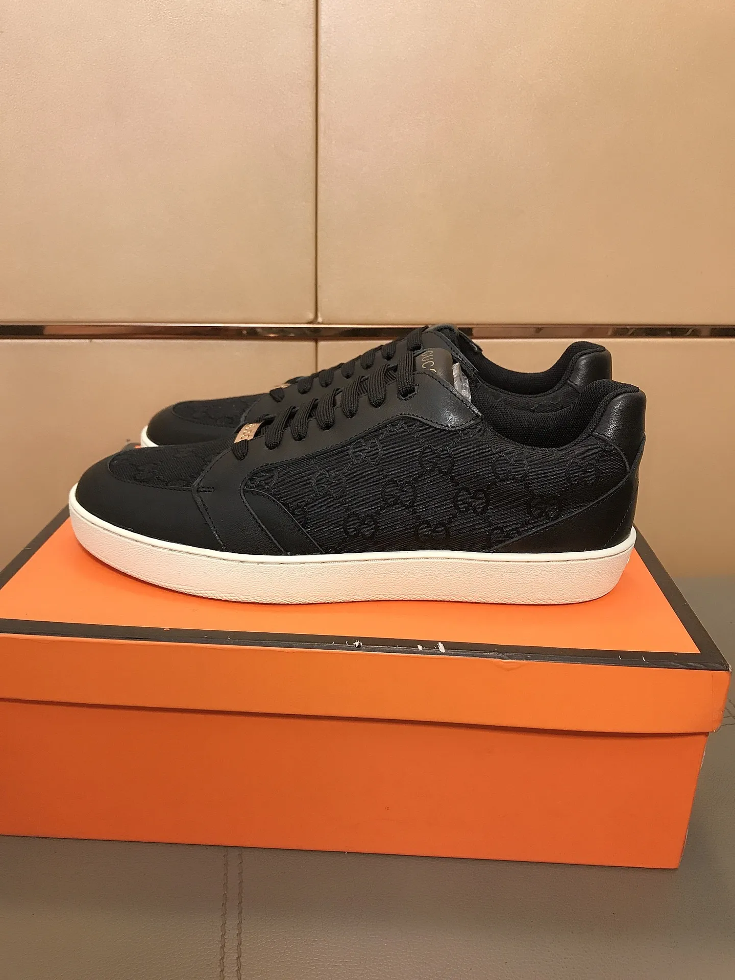 Men's Men's Shoes 230 ⌚️⌚️[GUCCI] Gucci men's casual shoes are absolutely popular 🔥The ultimate matching item for trendy men! Irresistible charm of super texture, the main recommendation, the upper is made of high-quality cowhide with printed fabrics, sheepskin feet, wear-resistant rubber sole, noble and elegant! Extremely comfortable🎁🎁You can be as handsome as you want💪 Size: 38-44!